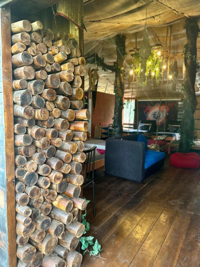 A Lounge Hostel And Cafe เอลลา ภายนอก รูปภาพ