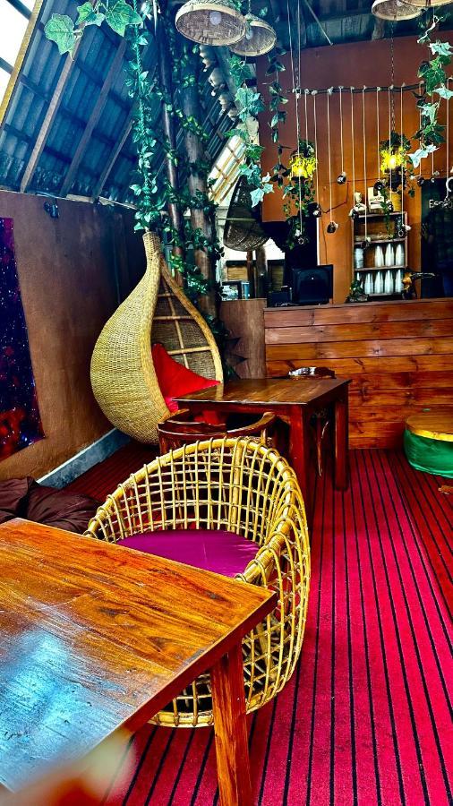 A Lounge Hostel And Cafe เอลลา ภายนอก รูปภาพ