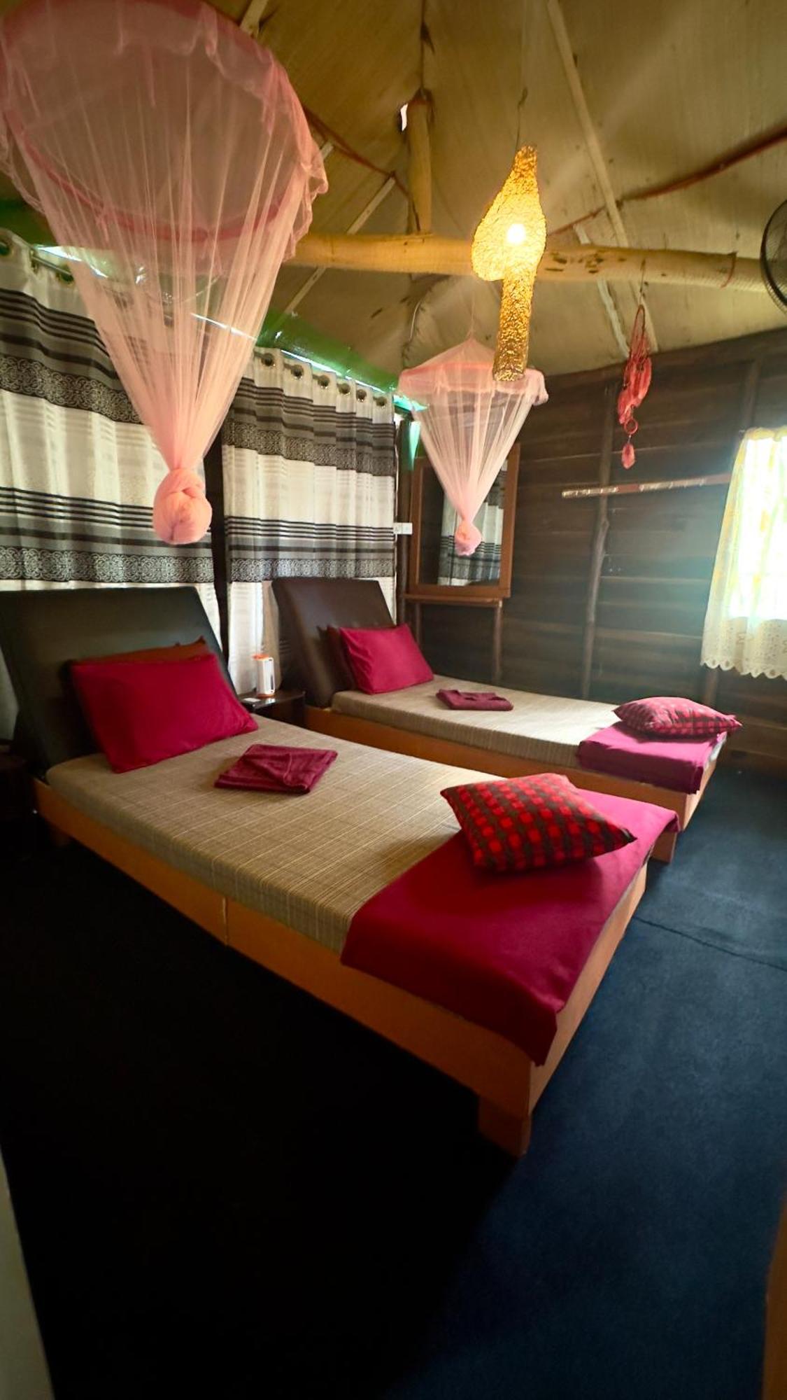A Lounge Hostel And Cafe เอลลา ภายนอก รูปภาพ